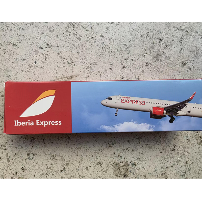 New 1:200 Scale A321NEO Spain  - مراجعة Model Airplane Plastic وسعره